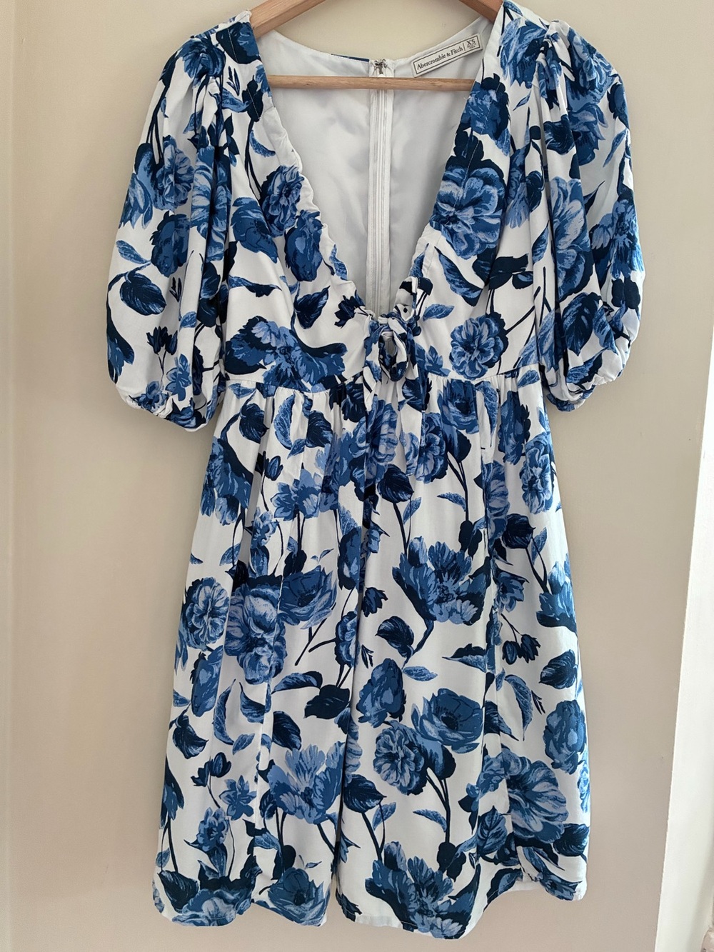 Abercrombie & Fitch Blue White Floral Puff Sleeve Tie Front Mini Dress XS